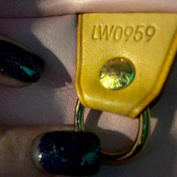 Louis Vuitton Authentic Vernis Houston Tote 1999Limited Edition Yellow &Pink COA - Picture 14 of 15